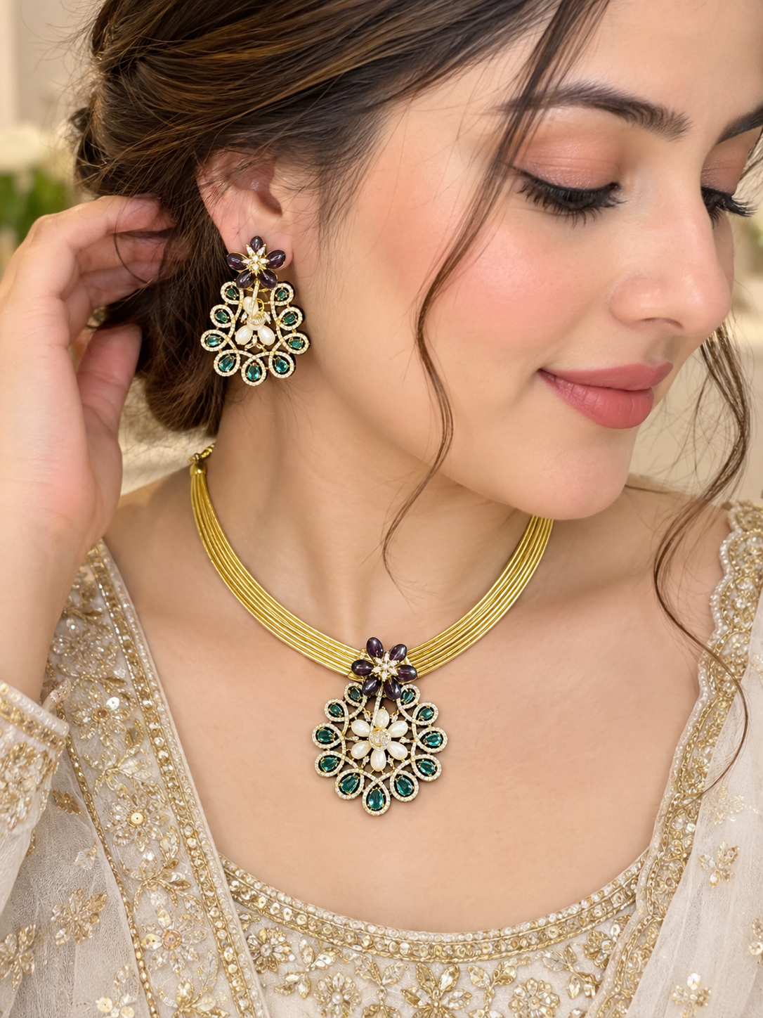 Floral hasli necklace set